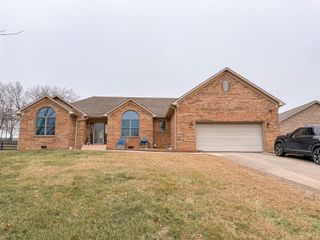 302 Willow Ridge Drive, Richmond, KY 40475