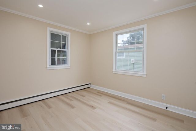 8202 LONGPOINT RD, Baltimore, MD 21222