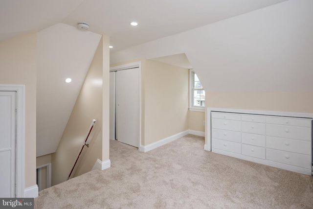 8202 LONGPOINT RD, Baltimore, MD 21222