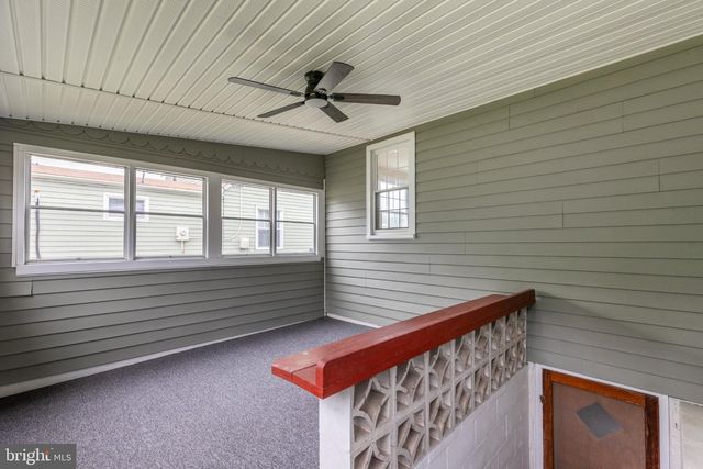 8202 LONGPOINT RD, Baltimore, MD 21222