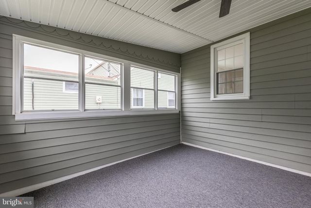8202 LONGPOINT RD, Baltimore, MD 21222