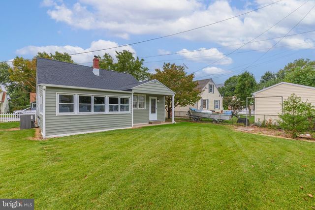 8202 LONGPOINT RD, Baltimore, MD 21222