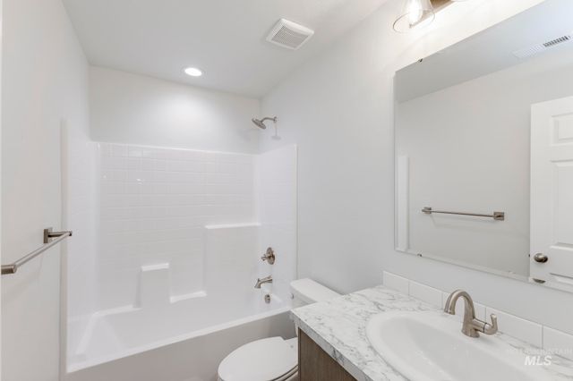 7338 S Menzingers Ave, Meridian, ID 83642