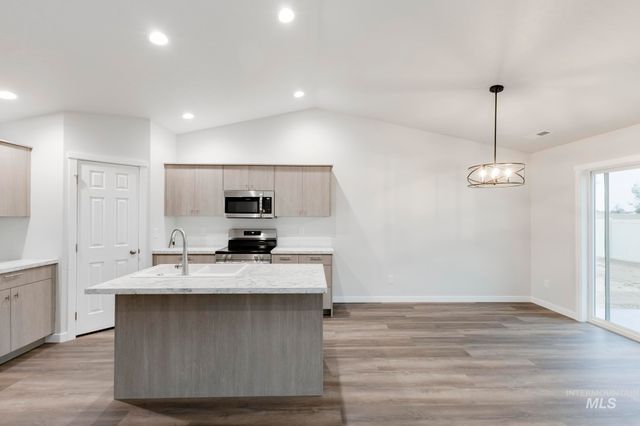 7338 S Menzingers Ave, Meridian, ID 83642