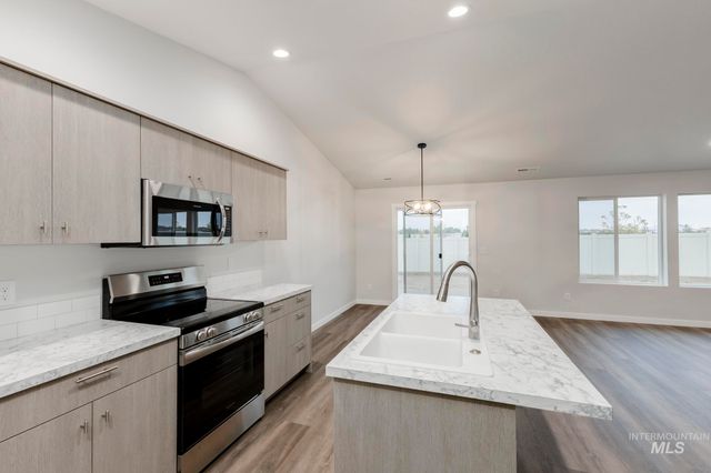 7338 S Menzingers Ave, Meridian, ID 83642