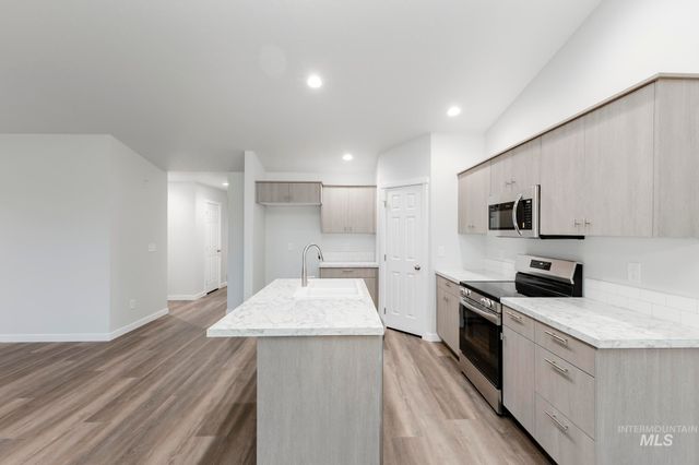 7338 S Menzingers Ave, Meridian, ID 83642