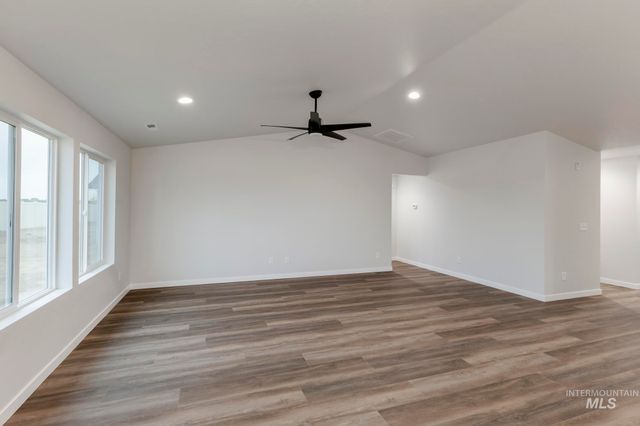 7338 S Menzingers Ave, Meridian, ID 83642