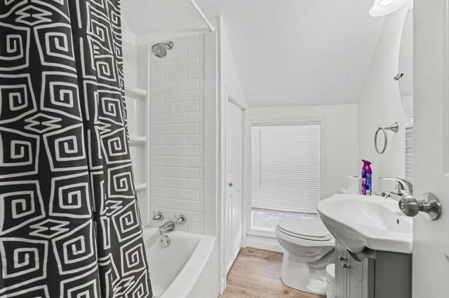 2125 Briar Place, Kalamazoo, MI 49048