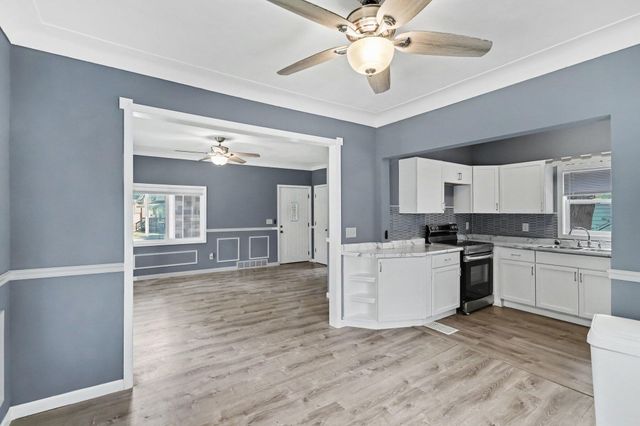 2125 Briar Place, Kalamazoo, MI 49048