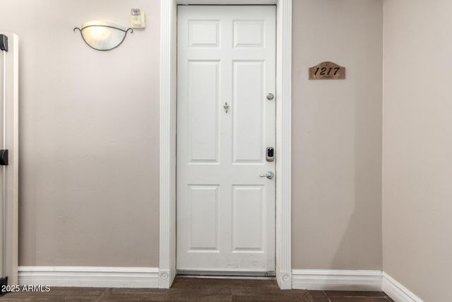 5450 E DEER VALLEY Drive 1217, Phoenix, AZ 85054