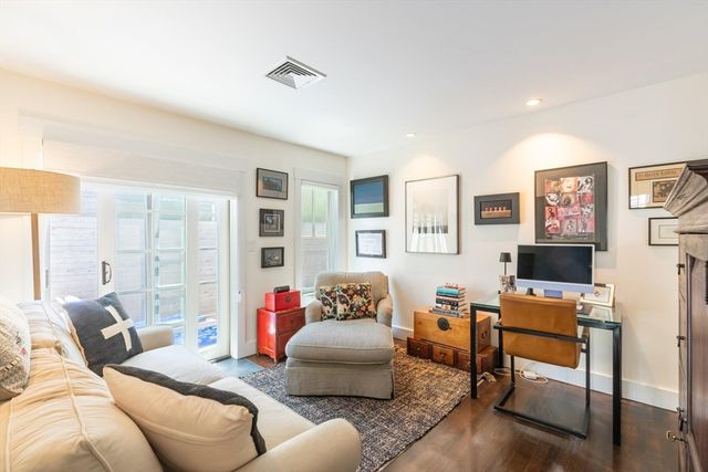 175 Brandford Street Extension 201, Provincetown, MA 02657