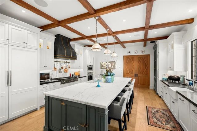 7 Oakmont Lane, Newport Beach, CA 92660