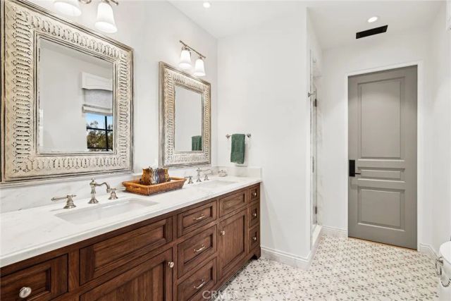 7 Oakmont Lane, Newport Beach, CA 92660