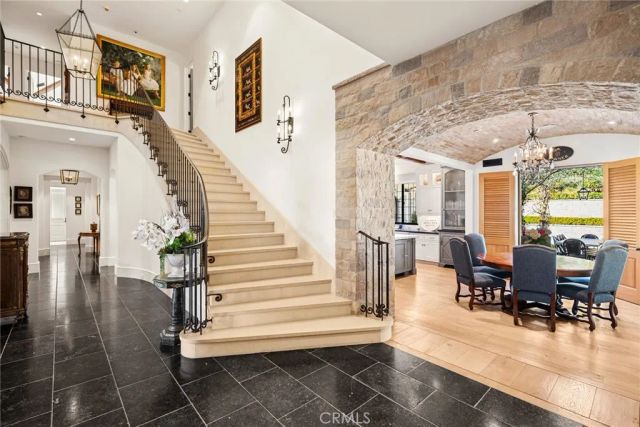 7 Oakmont Lane, Newport Beach, CA 92660