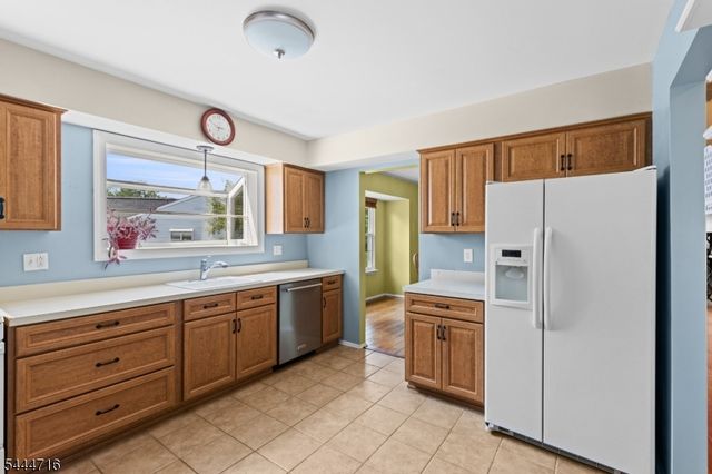 357 Cotswold Pl, Franklin Twp., NJ 08873