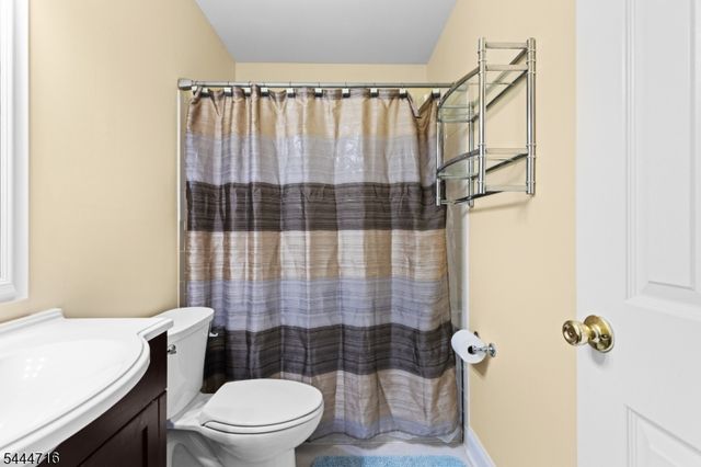 357 Cotswold Pl, Franklin Twp., NJ 08873