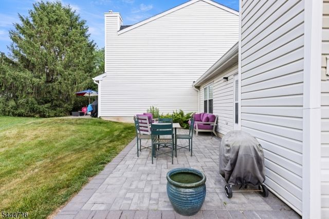 357 Cotswold Pl, Franklin Twp., NJ 08873