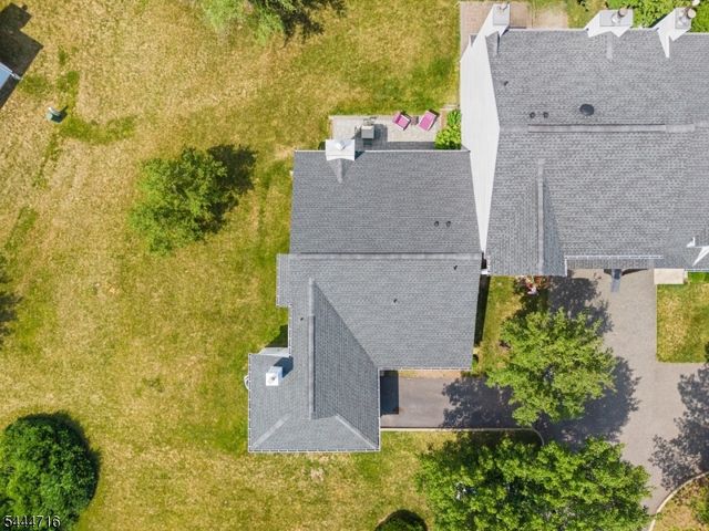 357 Cotswold Pl, Franklin Twp., NJ 08873
