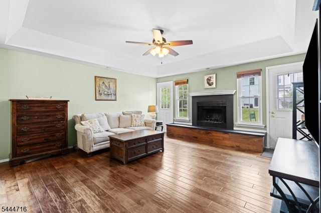 357 Cotswold Pl, Franklin Twp., NJ 08873