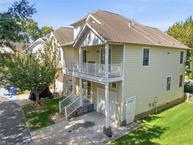 2441 Tranquility LN, Virginia Beach, VA 23455