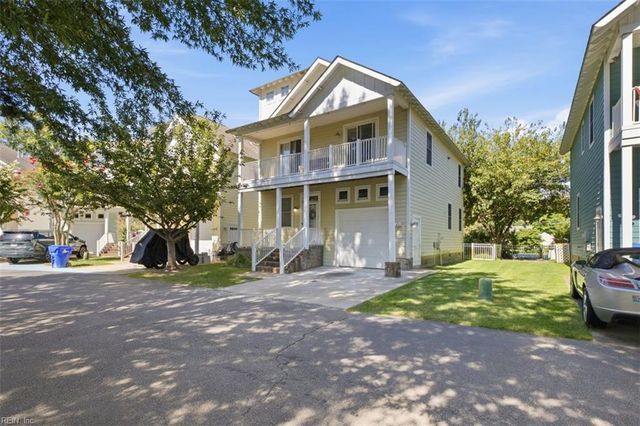 2441 Tranquility LN, Virginia Beach, VA 23455