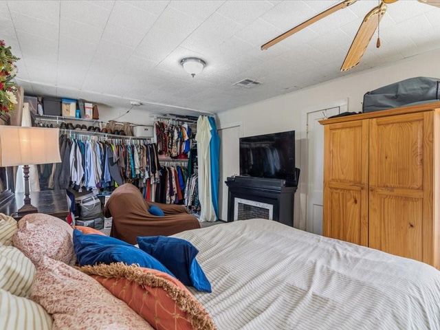 518 Sunny Lane, Wharton, TX 77488