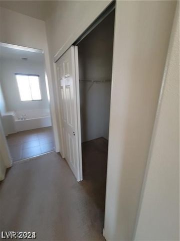 6647 Brooklyn Heights Street, Las Vegas, NV 89166