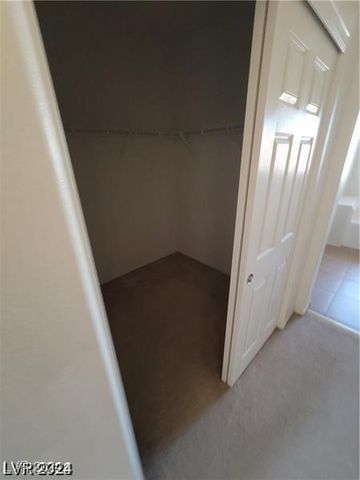 6647 Brooklyn Heights Street, Las Vegas, NV 89166