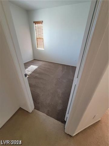 6647 Brooklyn Heights Street, Las Vegas, NV 89166