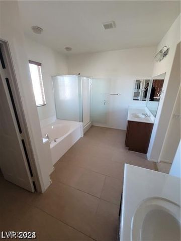 6647 Brooklyn Heights Street, Las Vegas, NV 89166