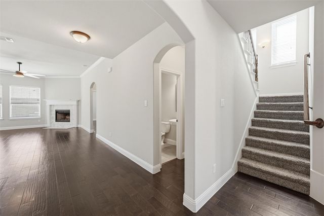 110 Sweetleaf Drive, Red Oak, TX 75154