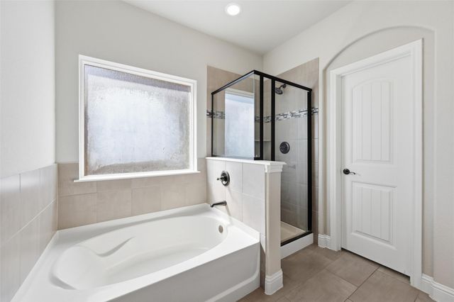 110 Sweetleaf Drive, Red Oak, TX 75154