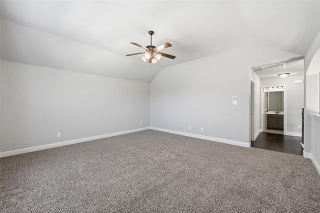 110 Sweetleaf Drive, Red Oak, TX 75154