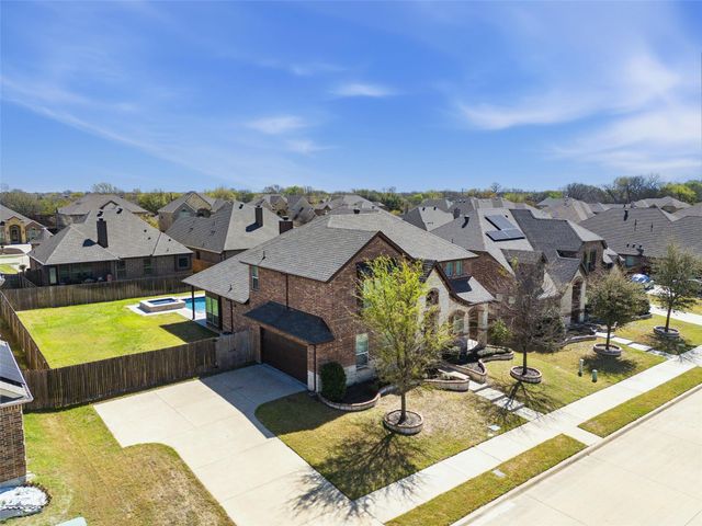 110 Sweetleaf Drive, Red Oak, TX 75154