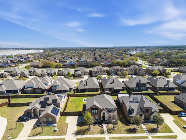 110 Sweetleaf Drive, Red Oak, TX 75154