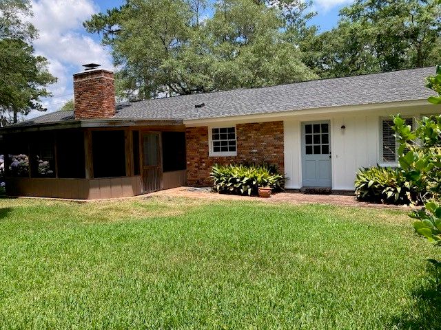 301 Rivera Drive, St Simons Island, GA 31522