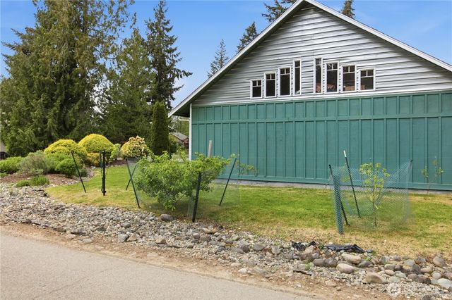 7009 E Dakota Street, Port Orchard, WA 98366