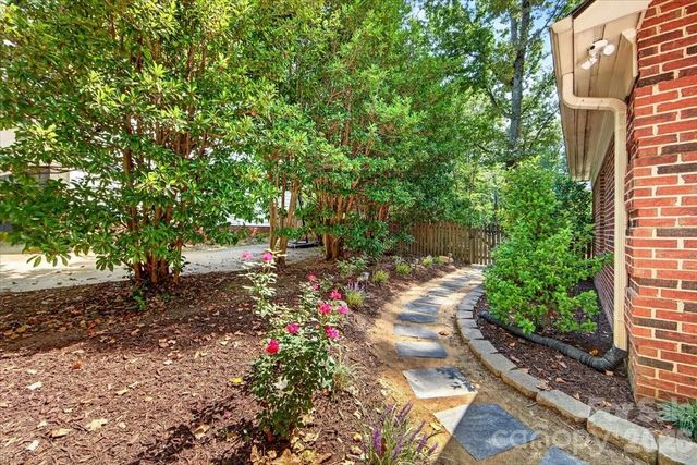 2036 Kilkenney Hill Road, Matthews, NC 28105