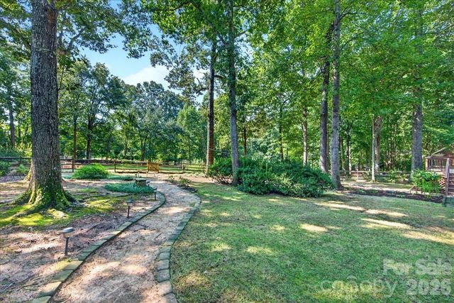 2036 Kilkenney Hill Road, Matthews, NC 28105
