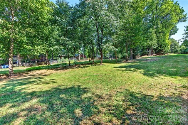 2036 Kilkenney Hill Road, Matthews, NC 28105