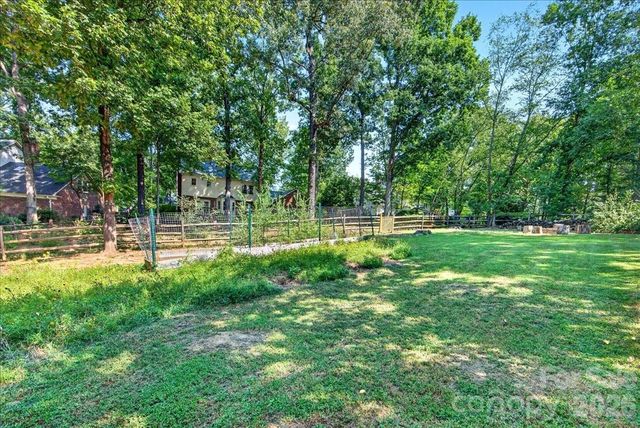 2036 Kilkenney Hill Road, Matthews, NC 28105