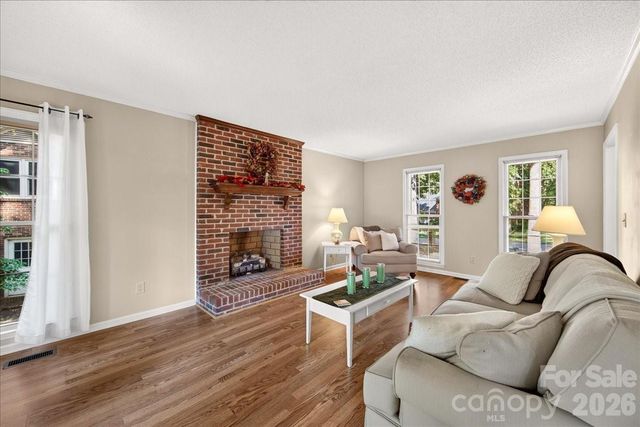2036 Kilkenney Hill Road, Matthews, NC 28105