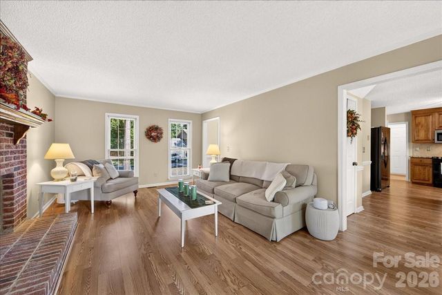 2036 Kilkenney Hill Road, Matthews, NC 28105
