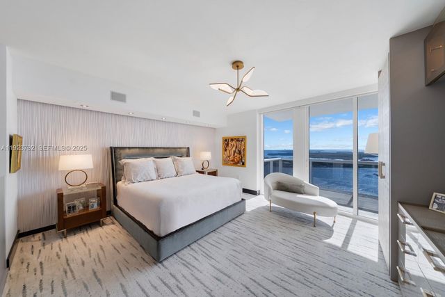 400 Alton Rd 3503, Miami Beach, FL 33139