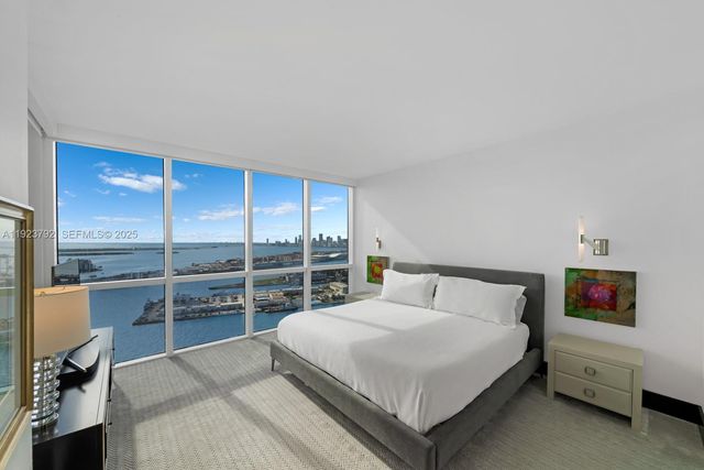 400 Alton Rd 3503, Miami Beach, FL 33139