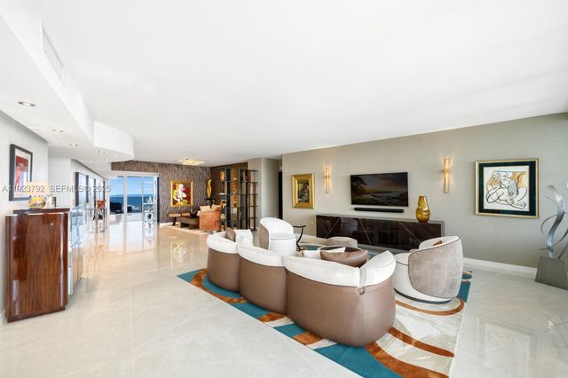 400 Alton Rd 3503, Miami Beach, FL 33139