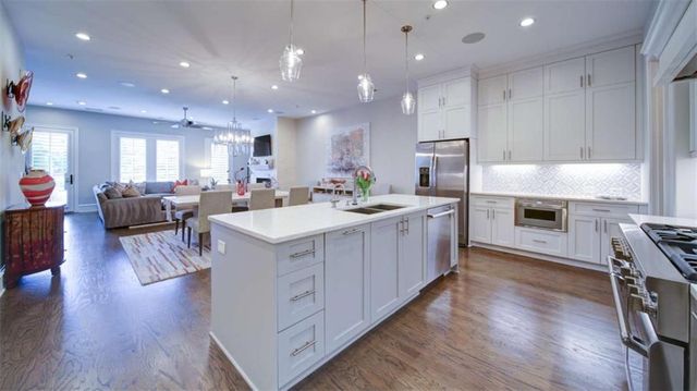 341 S Esplanade S, Alpharetta, GA 30009