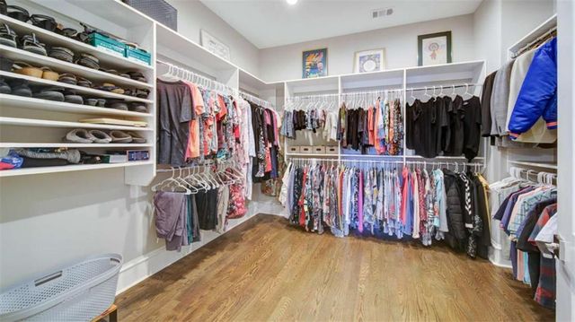 341 S Esplanade S, Alpharetta, GA 30009