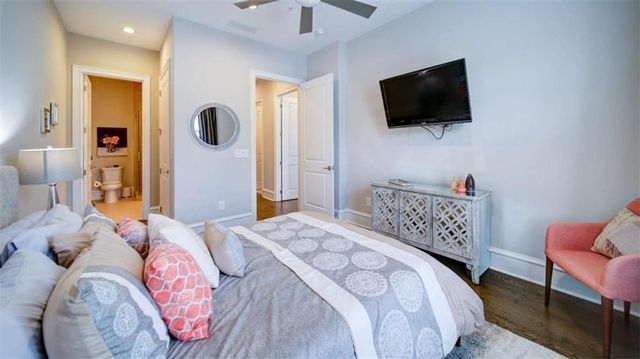 341 S Esplanade S, Alpharetta, GA 30009