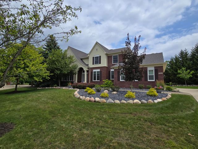 53100 Shinnecock Drive, South Lyon City, MI 48178